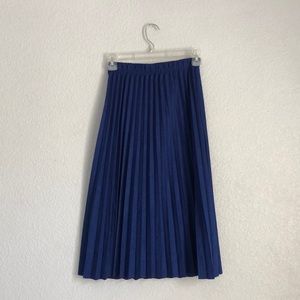 Blue Zara midi pleated skirt